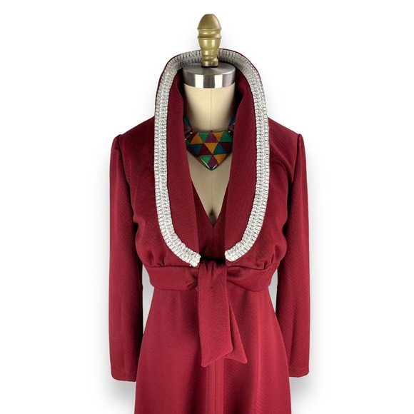 1960s custom made A-line halter maroon hippie dress with matching cropped jacket - Picture 11 of 16